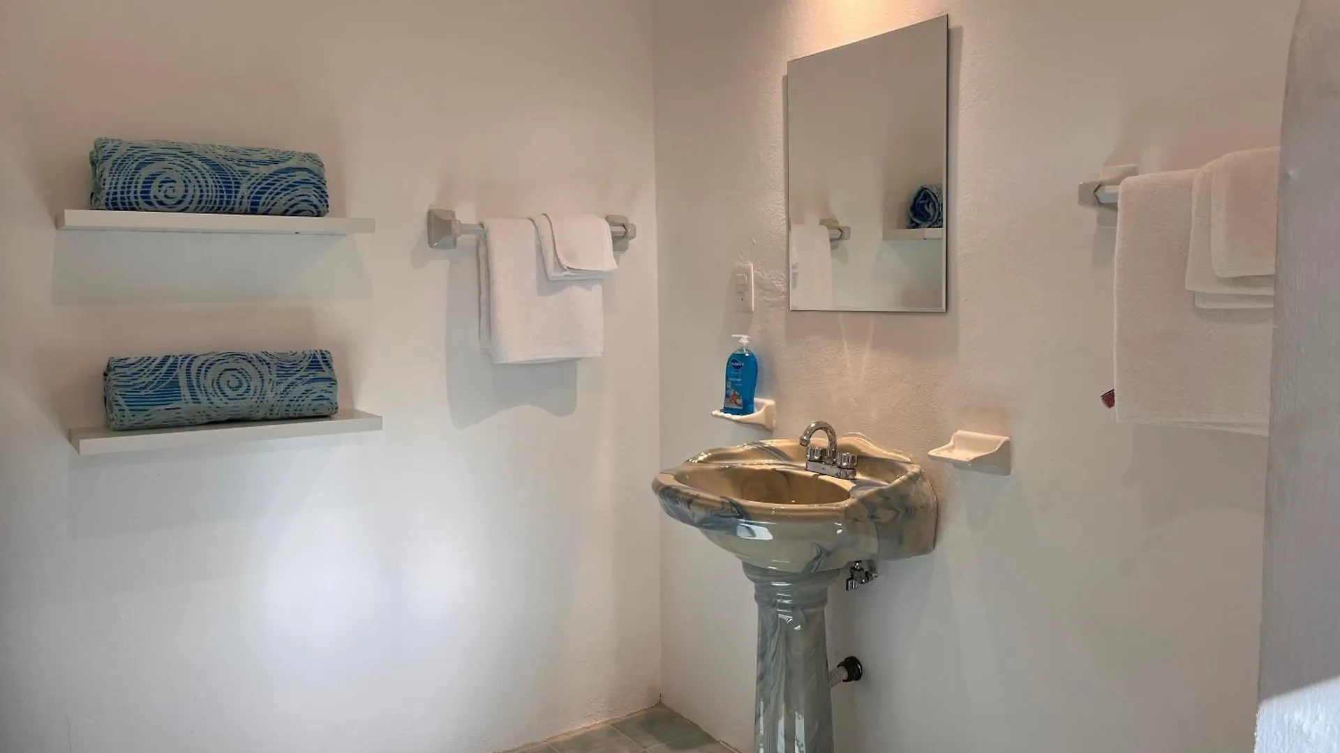 Casa Puerto Morelos Guest house